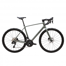2026 Van Rysel EDR CF ULTRA Shimano 105 Di2 Carbon Endurance Road Bike
