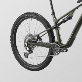 2027 Canyon Lux Trail CF 7 SRAM Eagle 90 Full Suspension Trail Mountain Bike